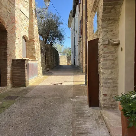La Casina Del Borgo - Monolocale Nettuno Perúgia