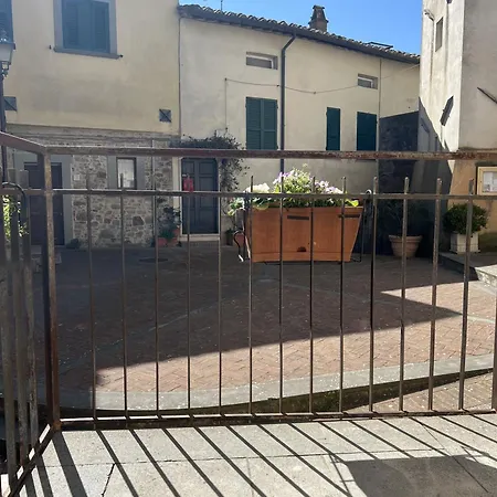 Apartment La Casina Del Borgo - Monolocale Nettuno