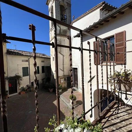 La Casina Del Borgo - Monolocale Nettuno Perúgia